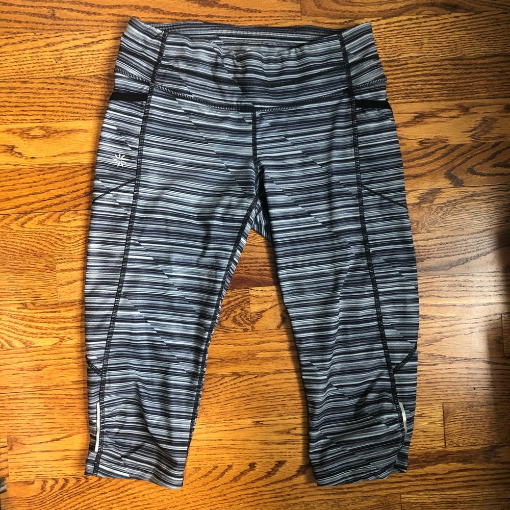 Athleta Grey black and white striped leggings